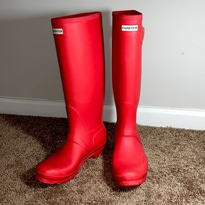 HUNTER BOOTS